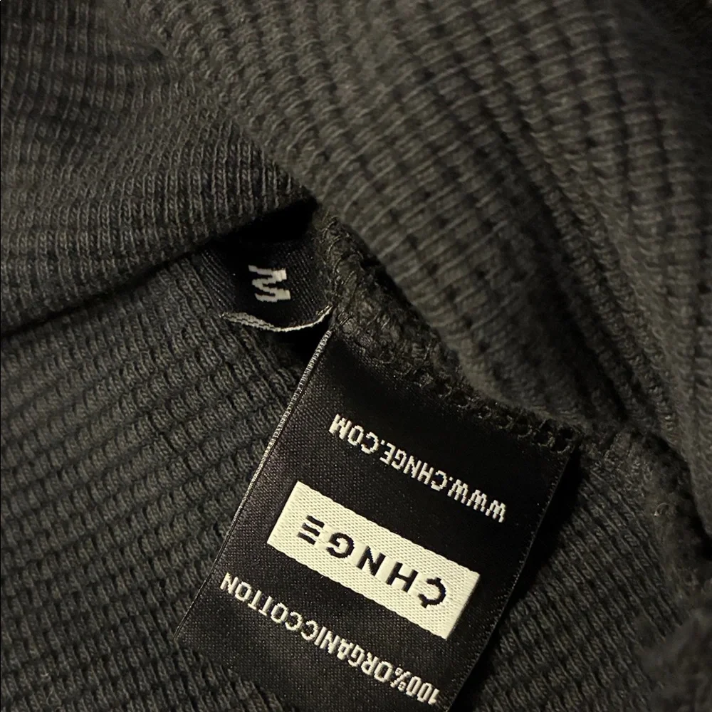 CHNGE Womens Black Graphic Crop Tank & Tee Set - Picture 7 of 8